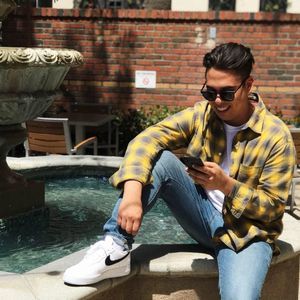 Meet your Posher, Yang